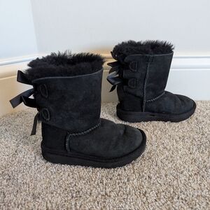 UGG Bailey Bow II Black Suede Boots Kids sz Toddler 9